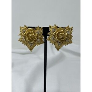 ELIZABETH TAYLOR for Avon 1994 Gilt Crystal Passion Flower Clip Earrings